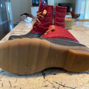 Sperry Winter boots